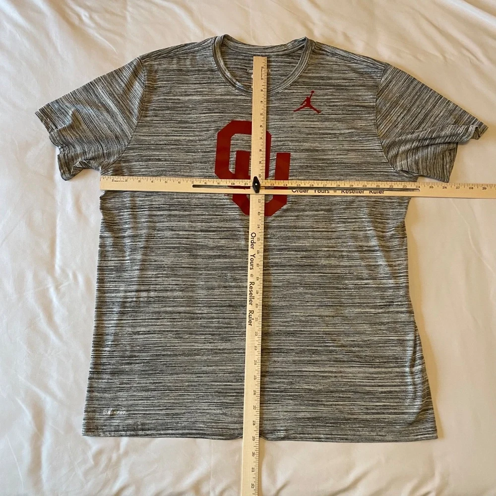 NIKE Dri-Fit Jordan Men's ‎ Gray and Red OU Boomer Sooner Logo T-Shirt (XL)